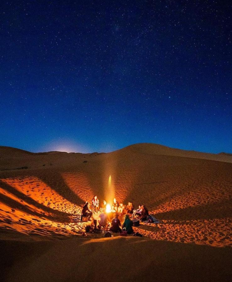Sahara Luxury Glamping Hotel เมอร์ซูกา ภายนอก รูปภาพ