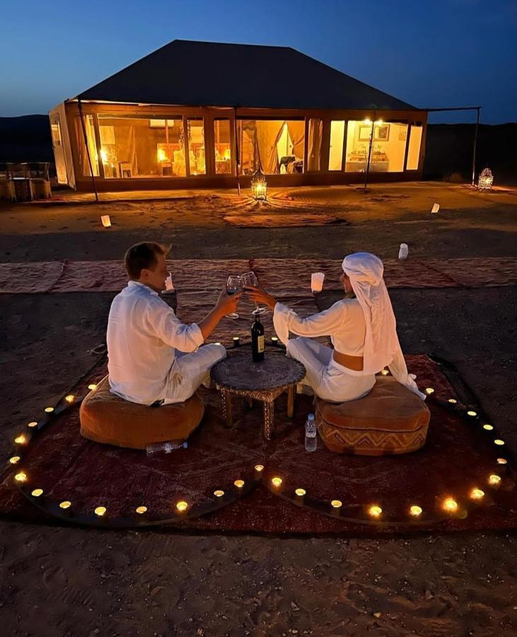 Sahara Luxury Glamping Hotel เมอร์ซูกา ภายนอก รูปภาพ