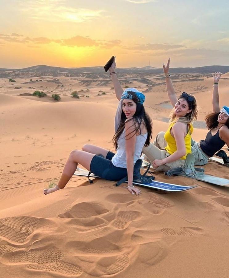 Sahara Luxury Glamping Hotel เมอร์ซูกา ภายนอก รูปภาพ