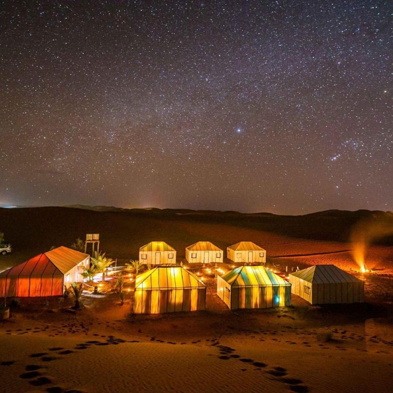 Sahara Luxury Glamping Hotel เมอร์ซูกา ภายนอก รูปภาพ